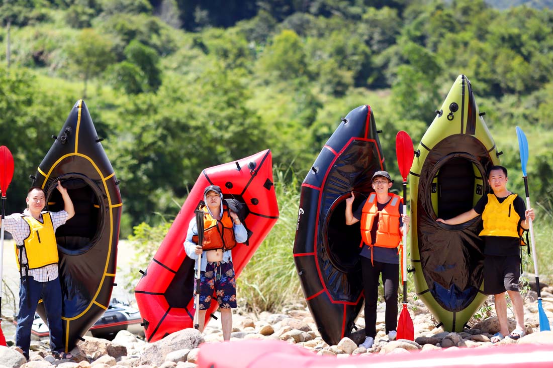 Ta Packrafts-padlen din på vannet